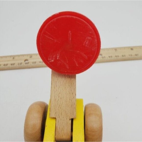 Red Yellow Black Melissa& Doug‎ Wooden railway Yk 16068 crane for learning curve - Picture 9 of 10